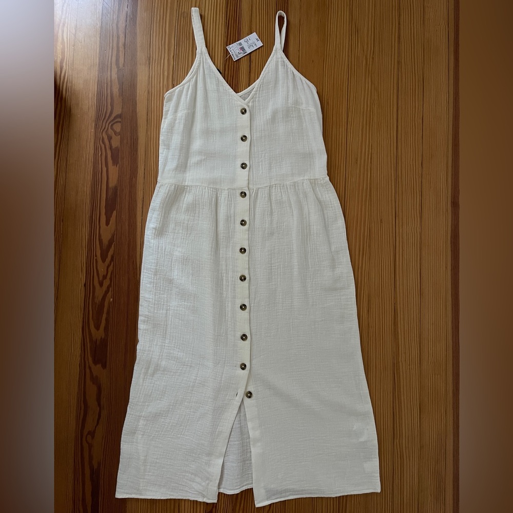 White cotton summer dress, Kiabi French brand, feminine, beach vibes,Santorini✈️